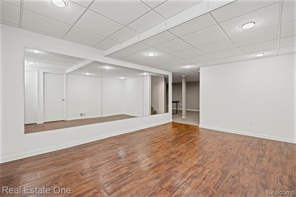 5087 Village Place Court, West Bloomfield, MI — Photo 38