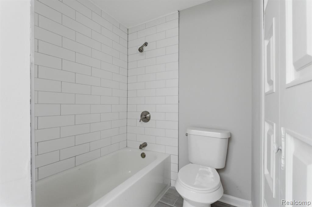 8710 Community Boulevard, Warren, MI 48093 — Photo 12