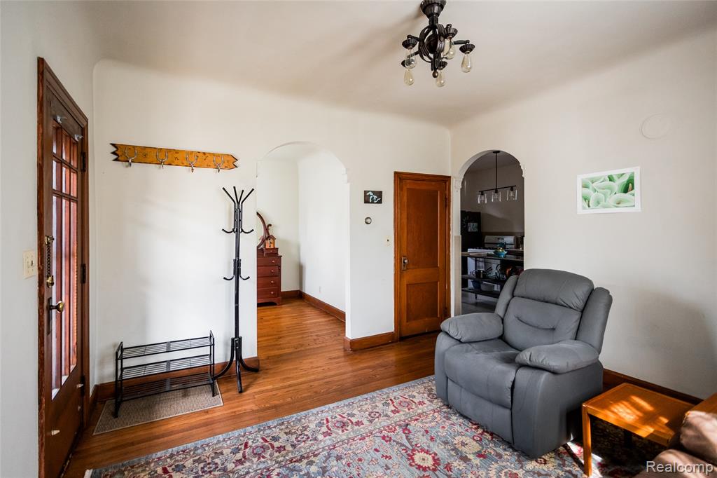 5045 Caniff Street, Hamtramck, MI 48212 — Photo 4