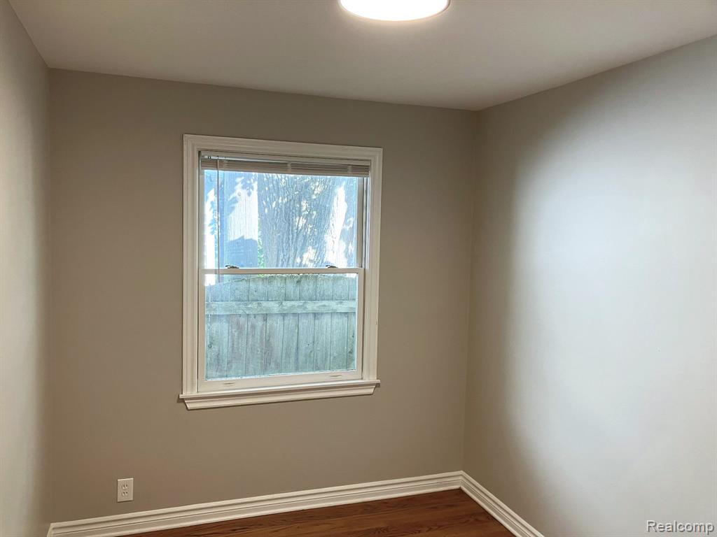 925 WOODWARD Heights, Ferndale, MI 48220 — Photo 17