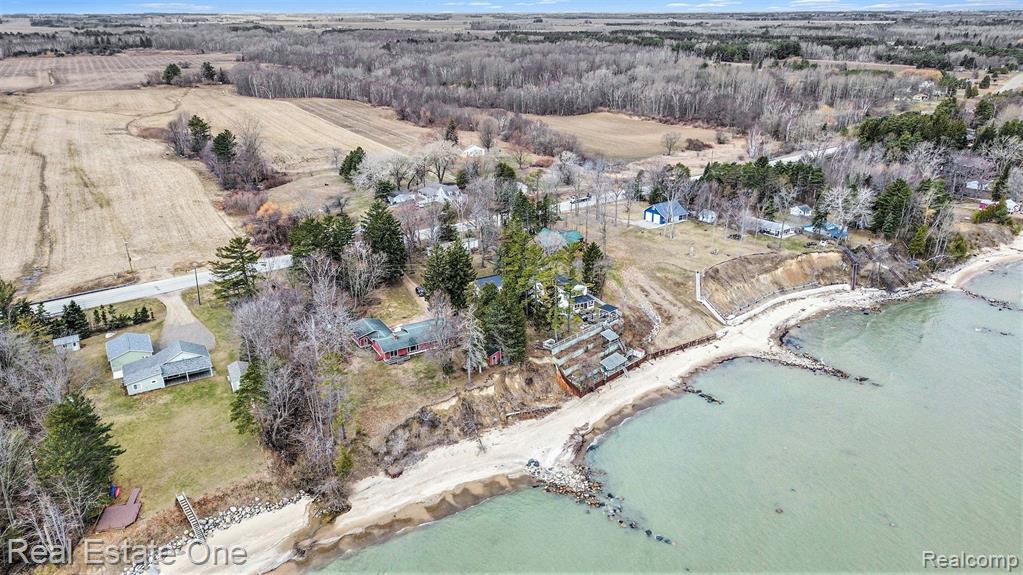 5366 LAKESHORE Road, Deckerville, MI 48427 — Photo 27