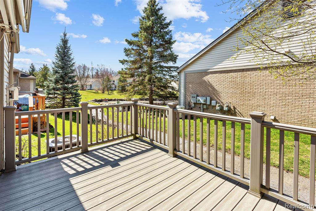 22783 WOODCREEK Drive, Taylor, MI 48180 — Photo 8