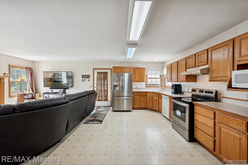 611 SAINT MARYS Avenue, Monroe, MI 48162 — Photo 12