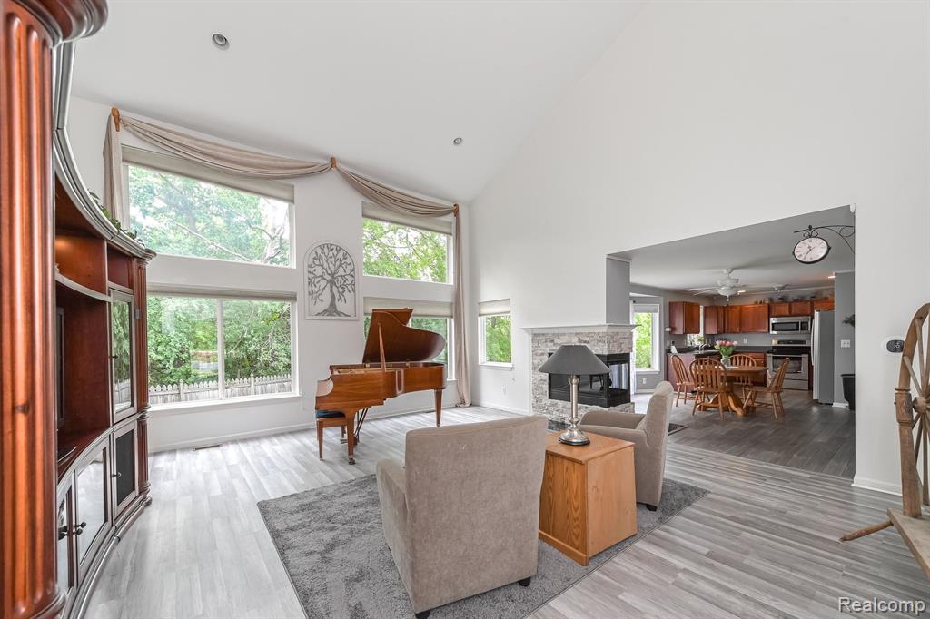 5842 GLEN CREEK Court, Ann Arbor, MI 48108 — Photo 5
