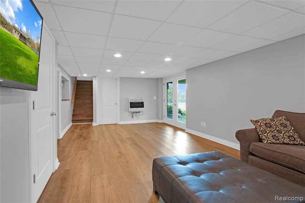 9093 Jordan Road, Grand Blanc, MI 48439 — Photo 34