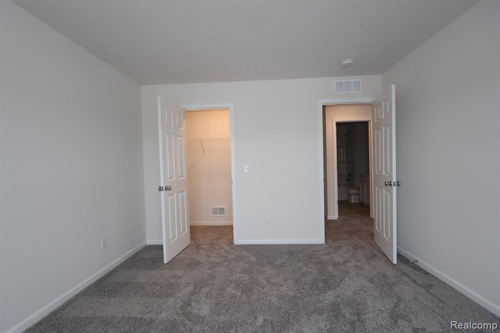 54854 Heron Circle, New Baltimore, MI 48047 — Photo 21