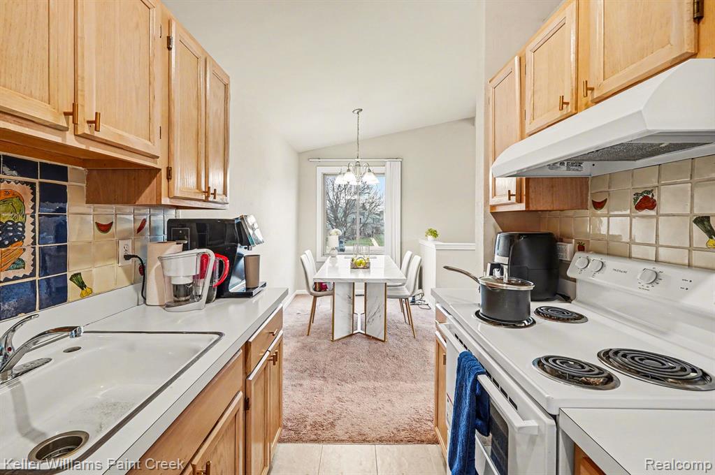 44643 Connecticut Court, Clinton Twp, MI 48038 — Photo 8