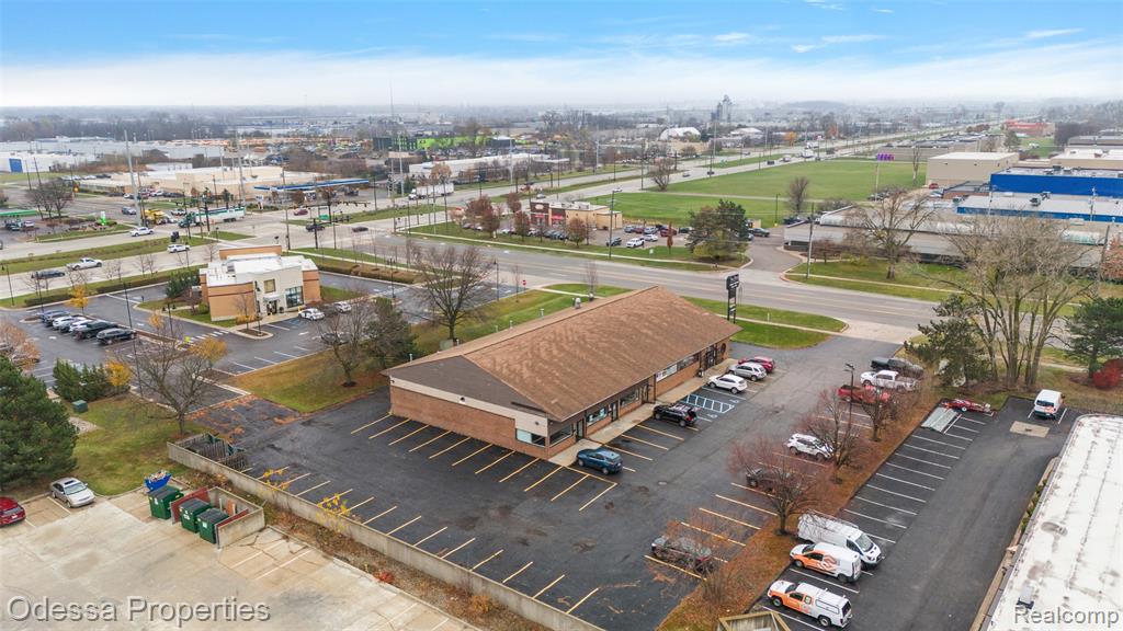 5625 18 MILE Road, Sterling Heights, MI 48314 — Photo 11