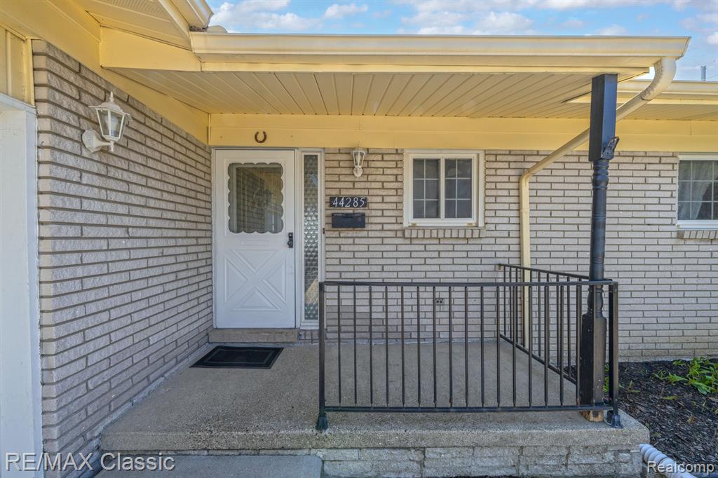 44285 SUFFOLK Court, Canton, MI 48187 — Photo 5