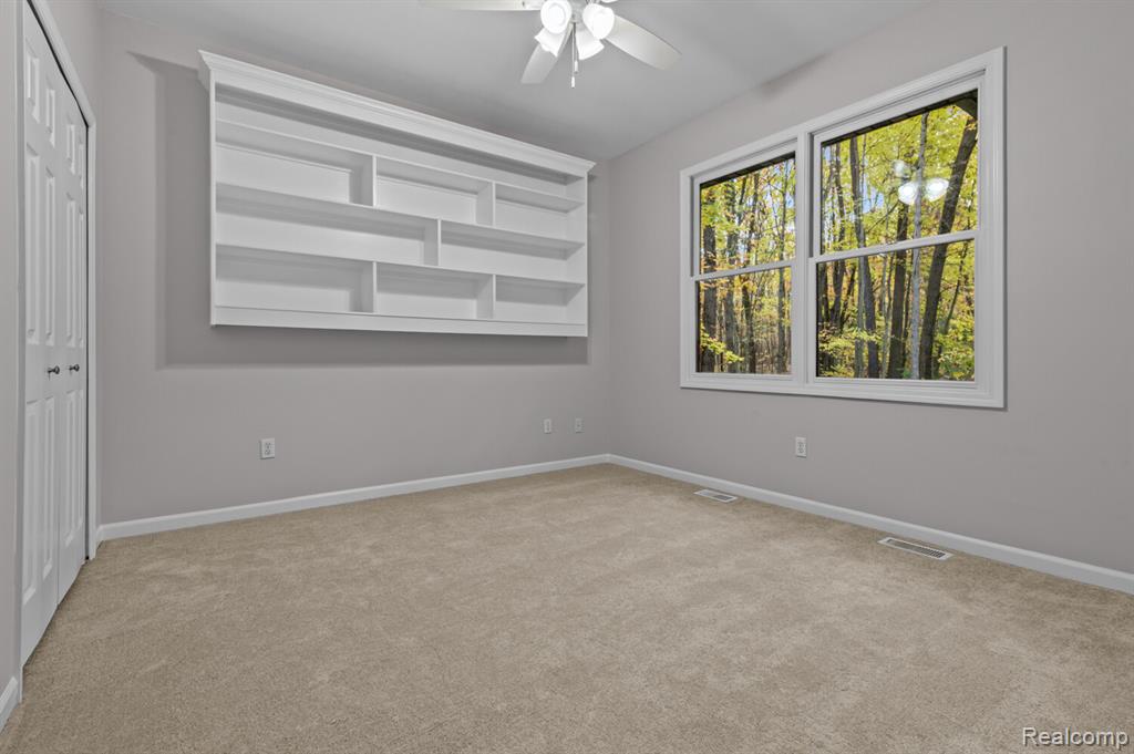 4648 Oak Lane, Whitmore Lake, MI 48189 — Photo 18