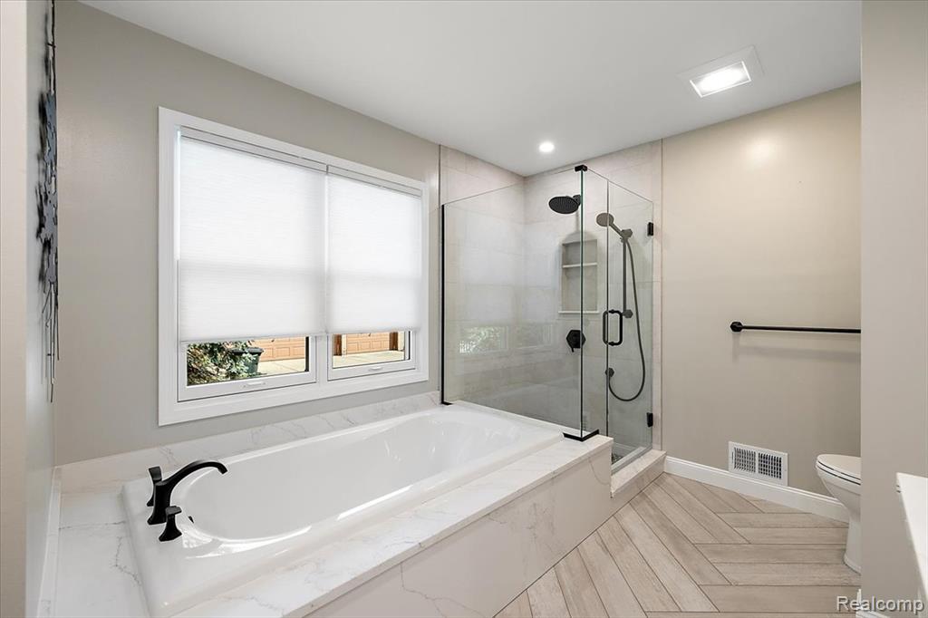 6591 Tree Knoll Drive, Troy, MI 48098 — Photo 27
