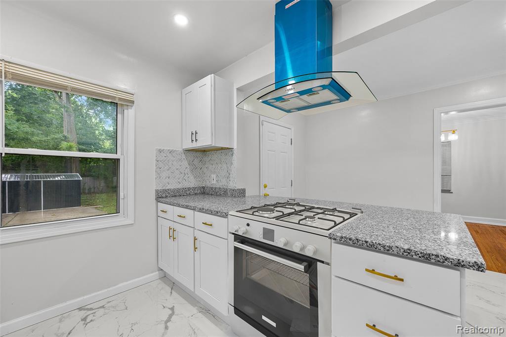 20179 CANTERBURY Road, Detroit, MI 48221 — Photo 14