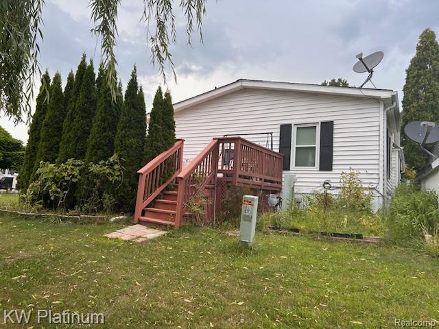 48606 Lakeview Circle, Shelby Twp, MI 48317 — Photo 42