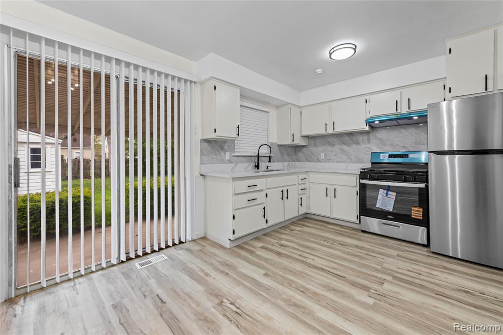 7218 Superior, Center Line, MI 48015 — Photo 10