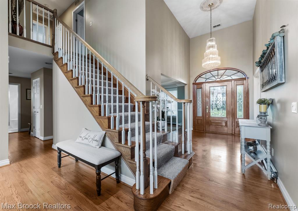 20403 Robinway Drive, Clinton Twp, MI 48036 — Photo 4
