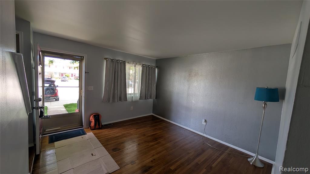 9792 Cornell, Taylor, MI 48180 — Photo 8