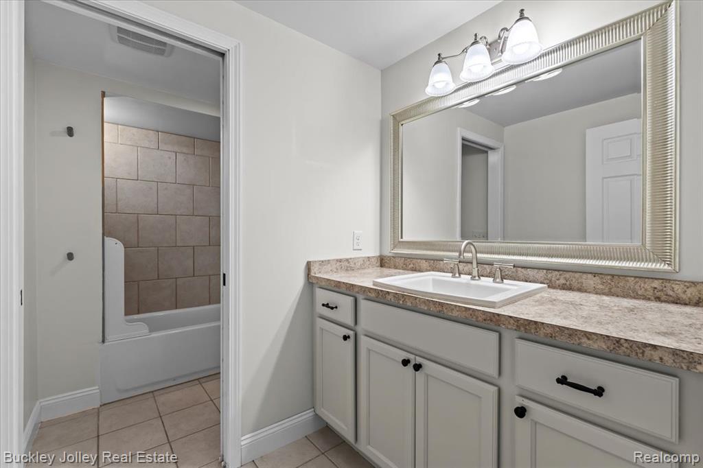 3597 Habitat Trail, Pinckney, MI 48169 — Photo 36