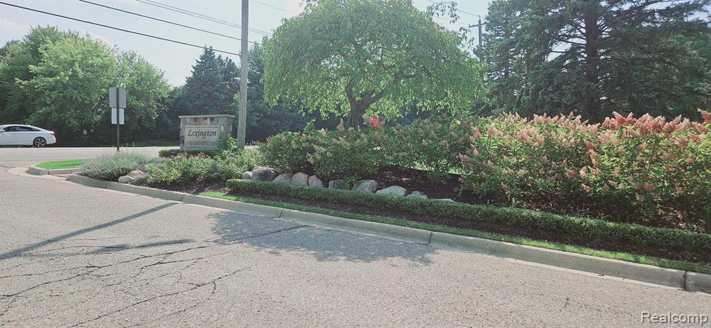 894 YORKTOWN, Northville, MI 48167 — Photo 43