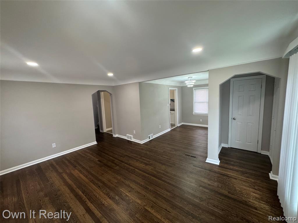 8621 Hartwell Street, Detroit, MI 48228 — Photo 4