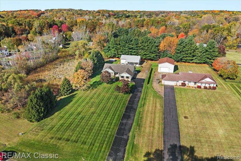 13947 Hearthstone Lane, Hartland, MI 48353 — Photo 44