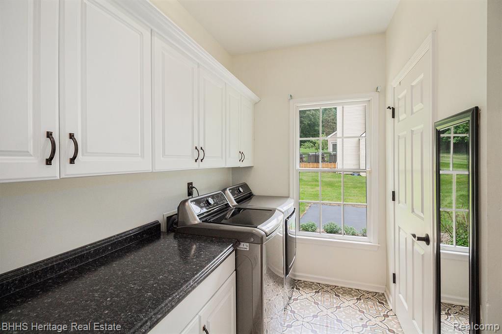 431 Timber Ridge Drive, Highland, MI — Photo 25