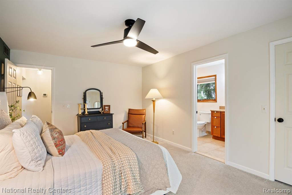 4049 PINESTEAD Drive, Commerce Twp, MI 48390 — Photo 21