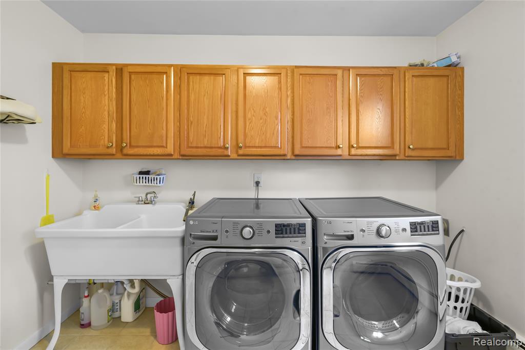 26060 Hidden Lane, Grosse Ile, MI 48138 — Photo 48