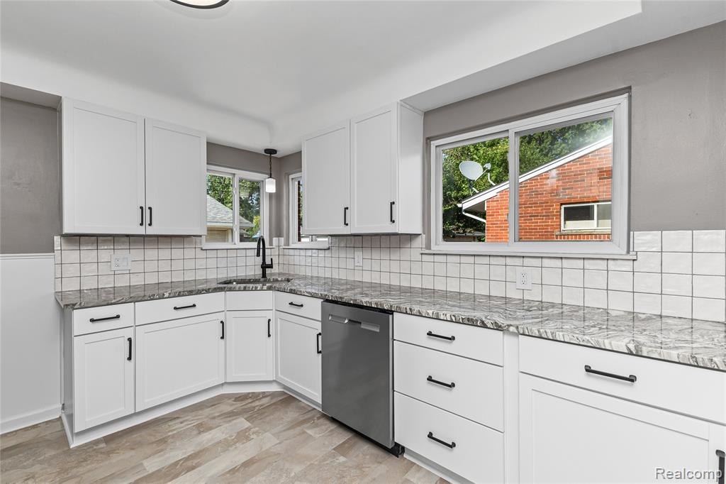 5201 Arden Avenue, Warren, MI 48092 — Photo 12
