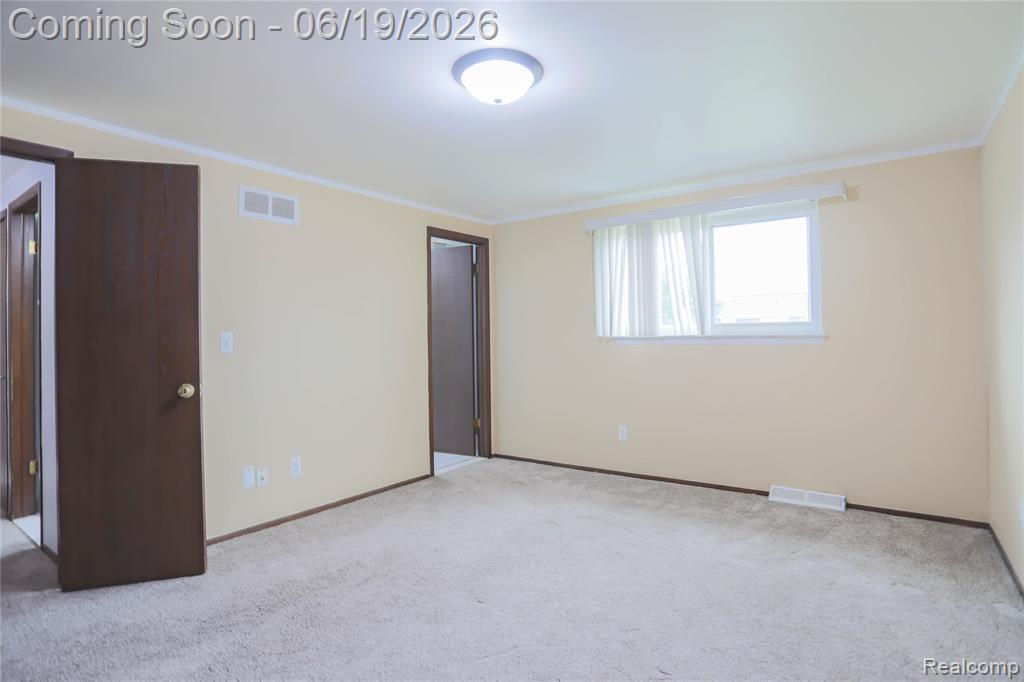 4788 Bloomfield Drive, Sterling Heights, MI 48310 — Photo 25