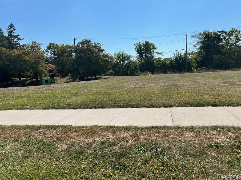 2025 W Euclid Street, Detroit, MI 48206 — Photo 2