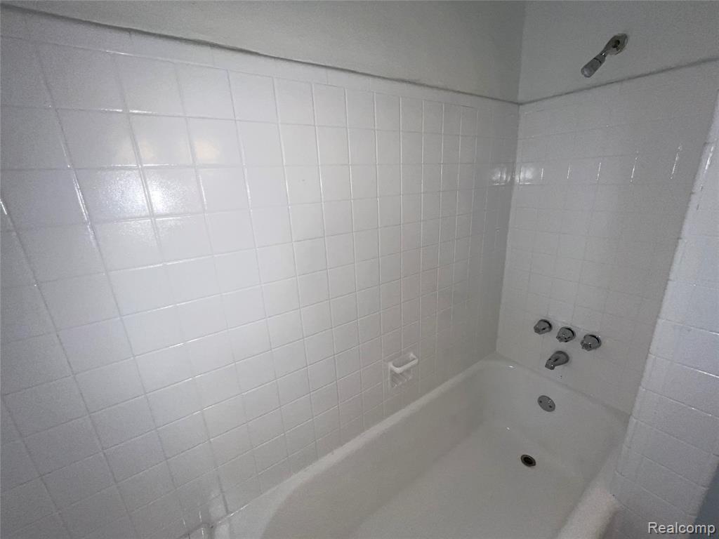 19417 Keystone Street, Detroit, MI 48234 — Photo 41