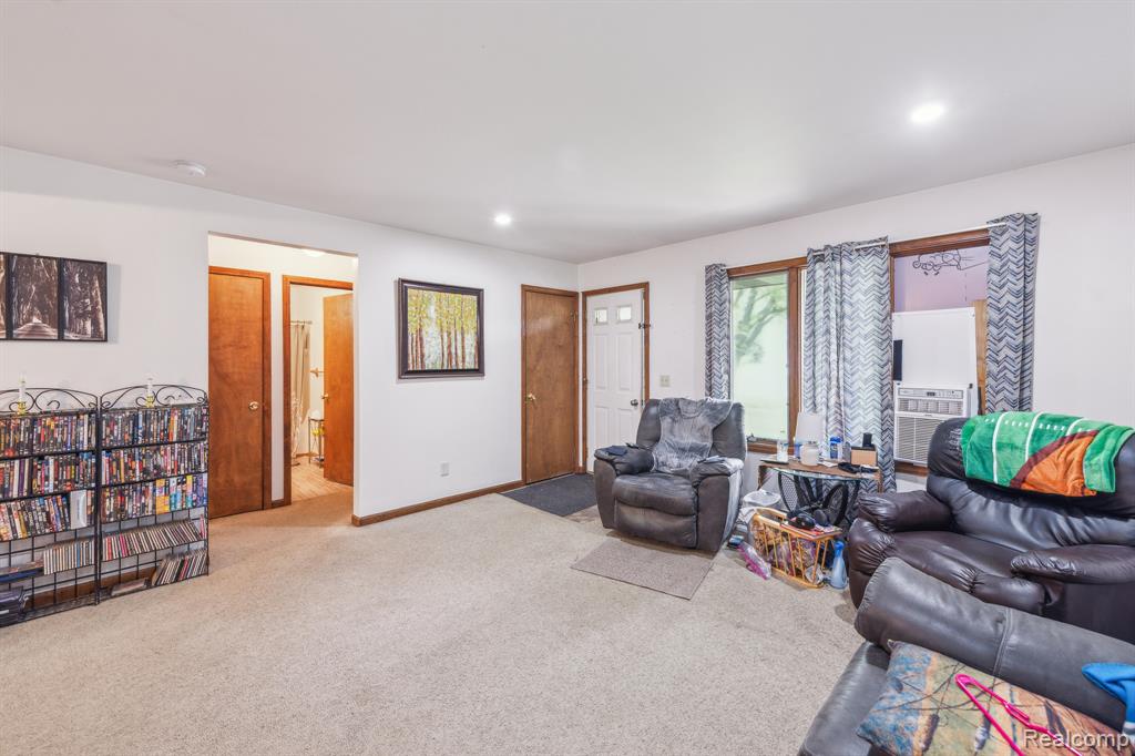 1030 S Lincoln Road, Mount Pleasant, MI 48858 — Photo 3