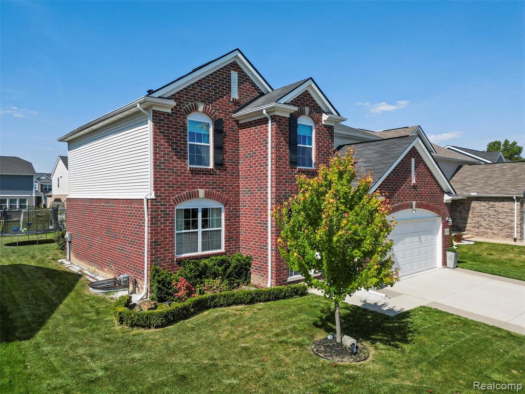 41197 Dortmund Drive, Clinton Twp, MI 48038 — Photo 2