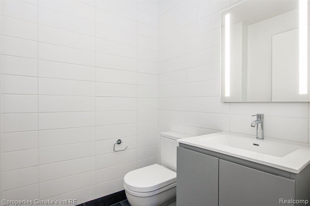1454 TOWNSEND Street, 307, Detroit, MI 48214 — Photo 14