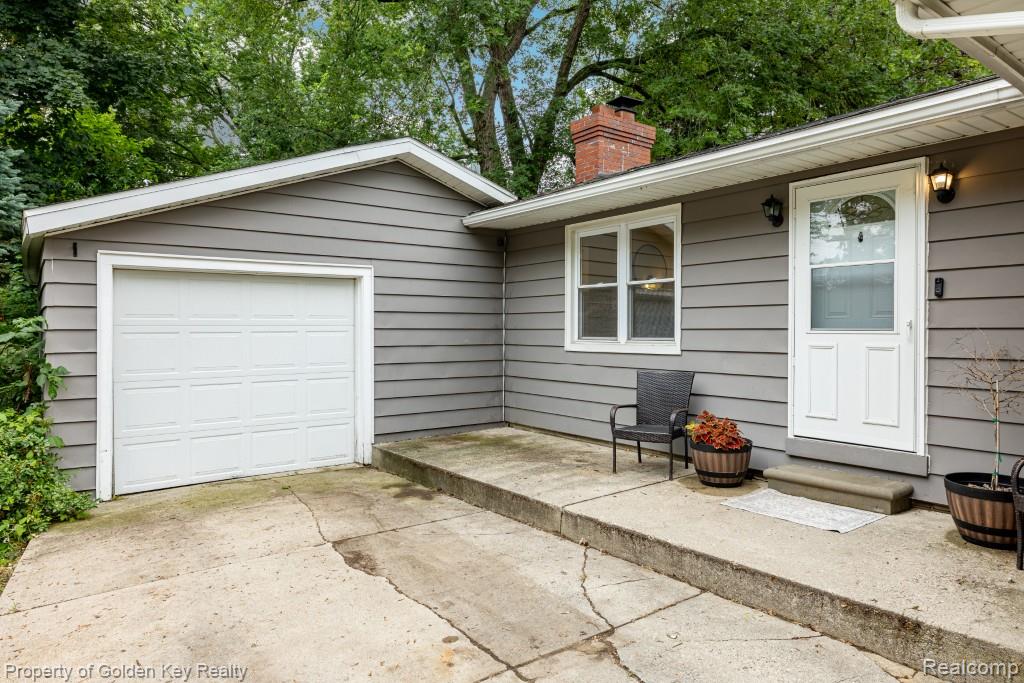 609 W Crane Street, Howell, MI 48843 — Photo 3