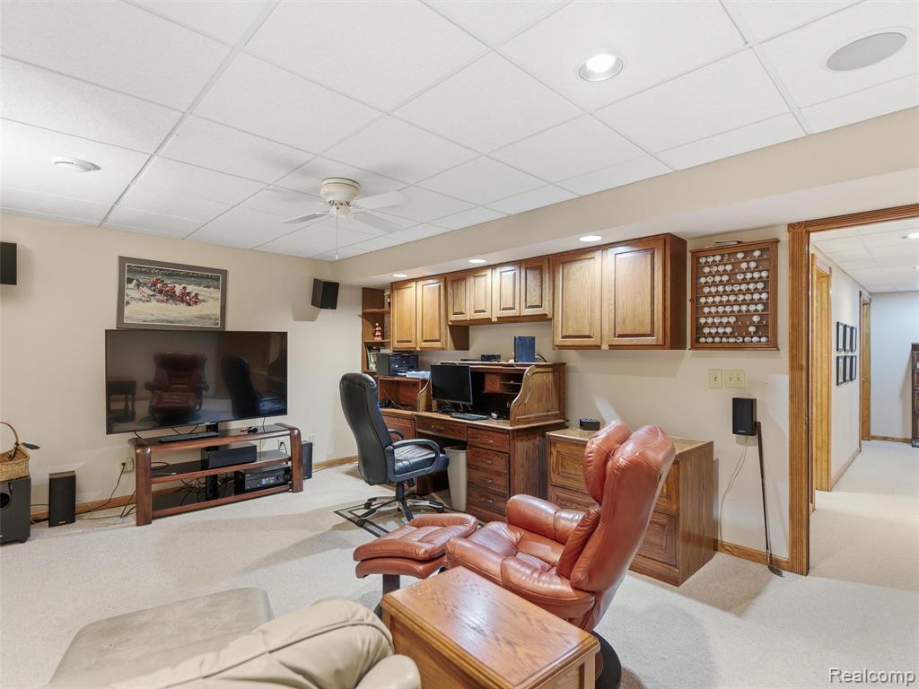 23 Chateaux Du Lac, Fenton, MI 48430 — Photo 38