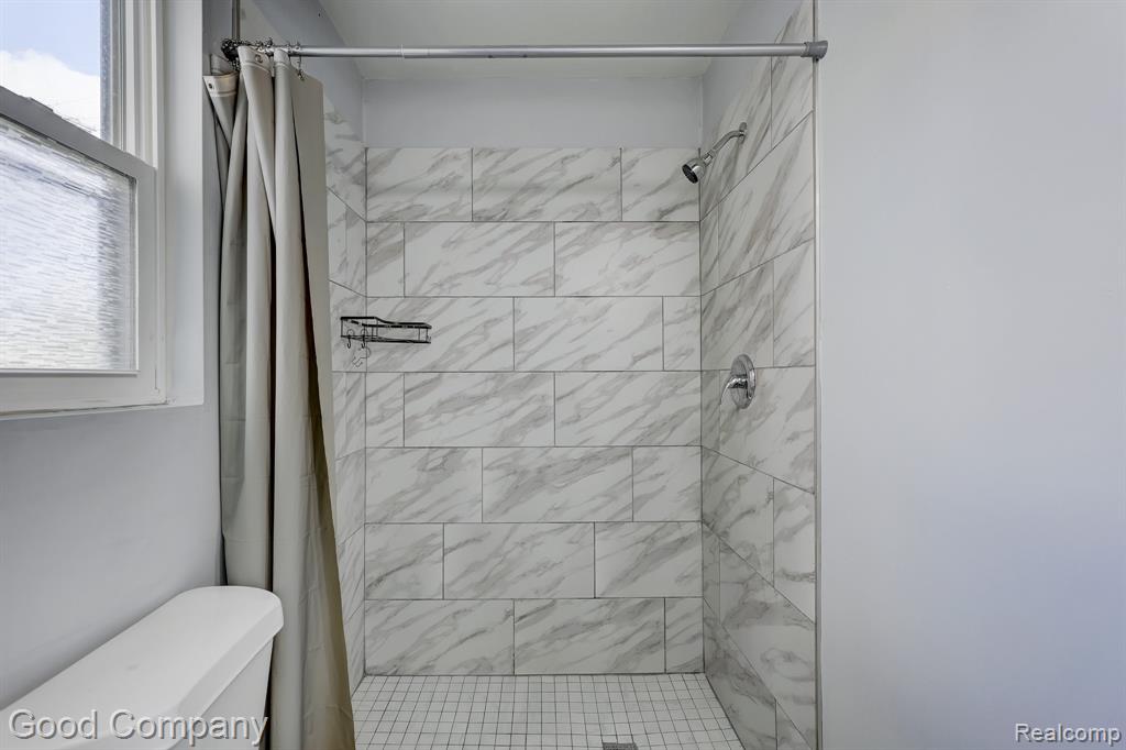 813 S Center Street, Royal Oak, MI 48067 — Photo 19