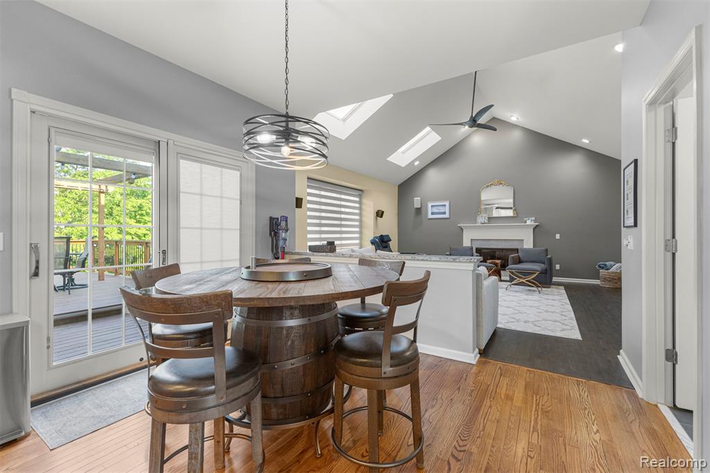 4991 Knollcrest Court, Commerce Twp, MI 48382 — Photo 19