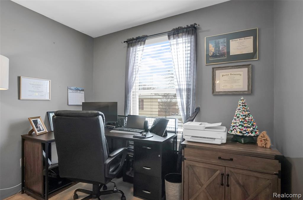 61101 Greenwood Drive, South Lyon, MI 48178 — Photo 18