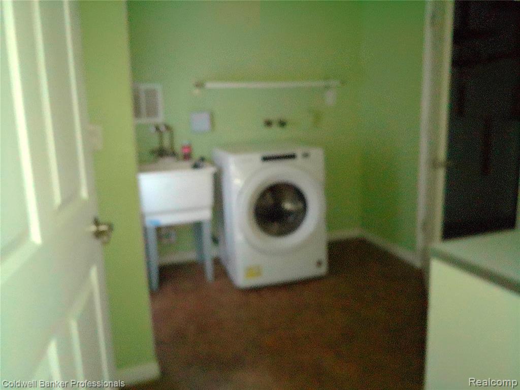 3225 Oakridge Drive, Highland, MI 48356 — Photo 14