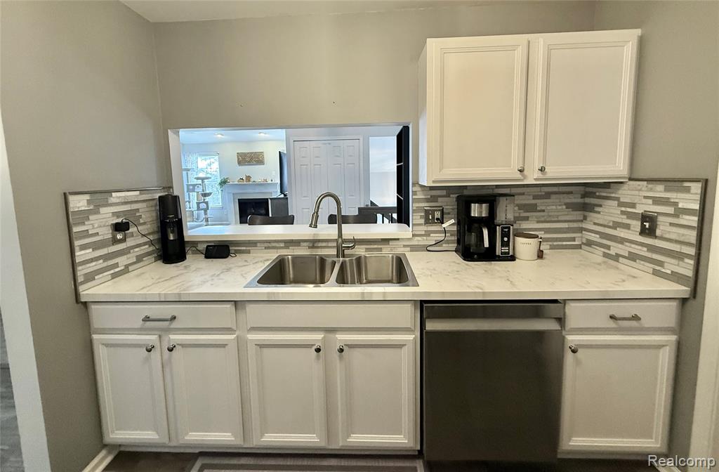 43431 Claremont Dr. E Drive E, Clinton Twp, MI 48038 — Photo 5