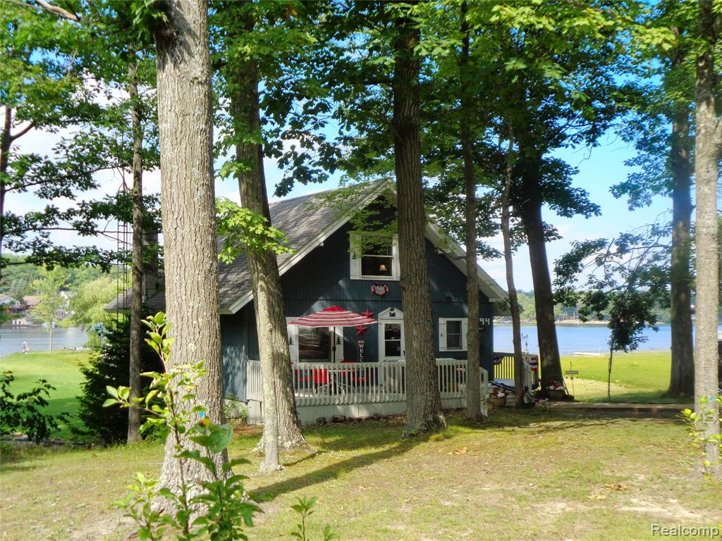 7894 Lakeside Boulevard, Hale, MI 48739