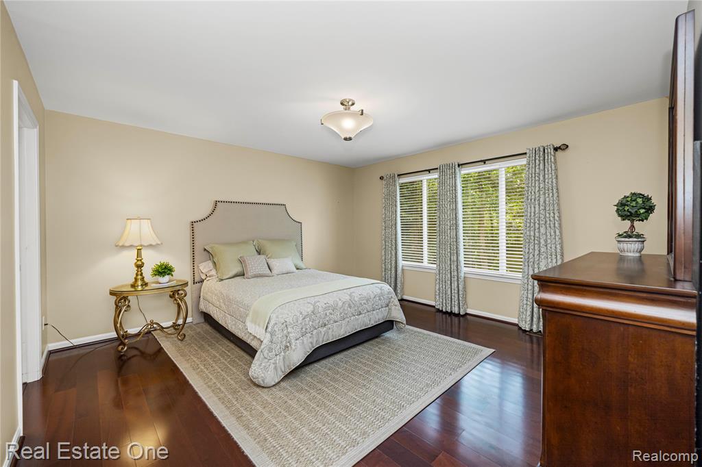 4364 Meadows Avenue, Burton, MI 48439 — Photo 20