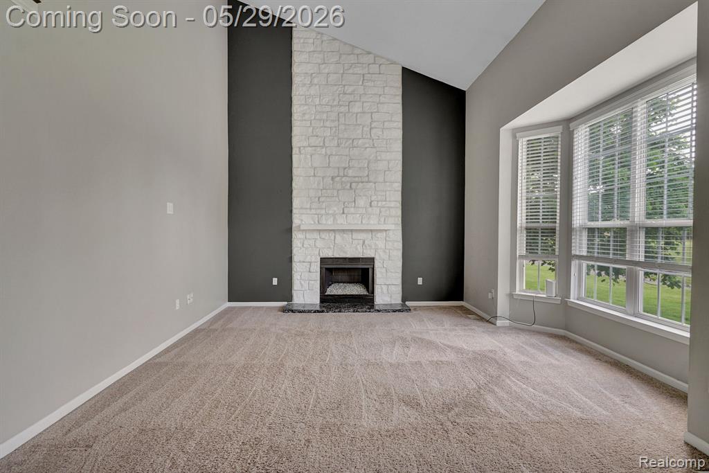 5729 Woodfield Parkway, Grand Blanc, MI 48439 — Photo 23