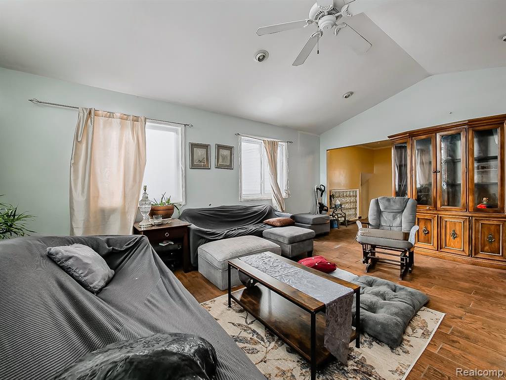 819 Woodingham Avenue, Waterford, MI 48328 — Photo 4