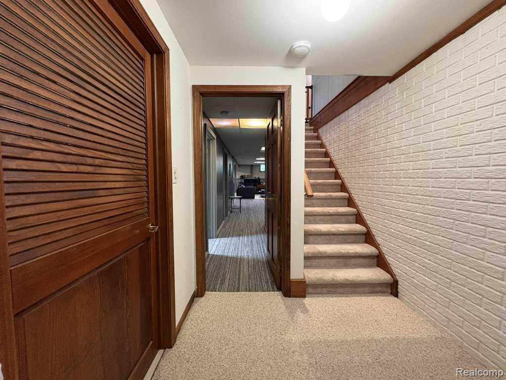 9038 Twin Oaks Court, Flushing, MI 48433 — Photo 22