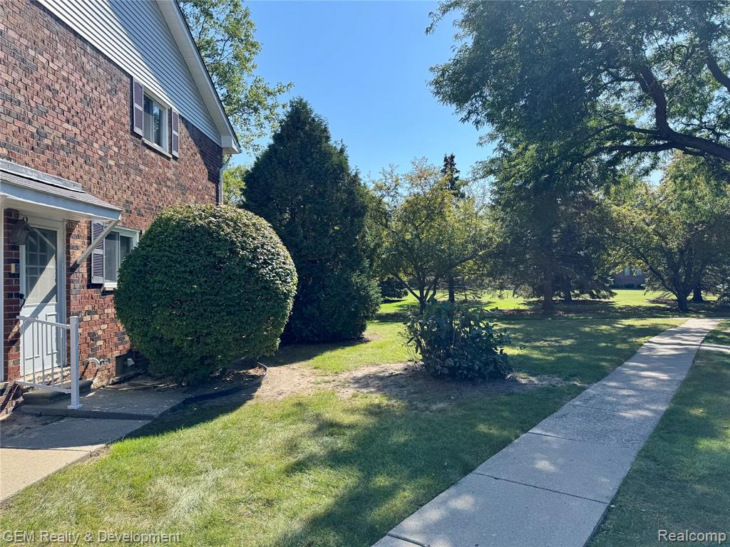 42246 Toddmark Lane, Clinton Twp, MI 48038 — Photo 26