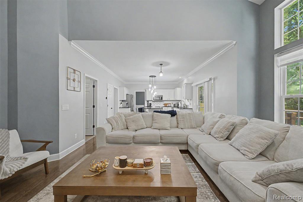 8179 Creekside Drive, Westland, MI — Photo 18