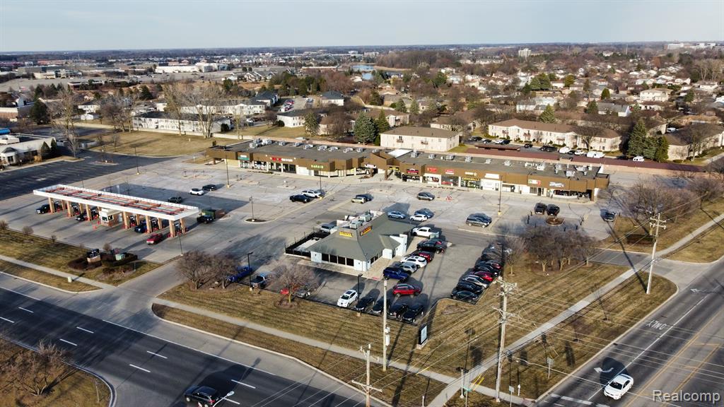 43632-43734 Schoenherr, Sterling Heights, MI 48313 — Photo 2