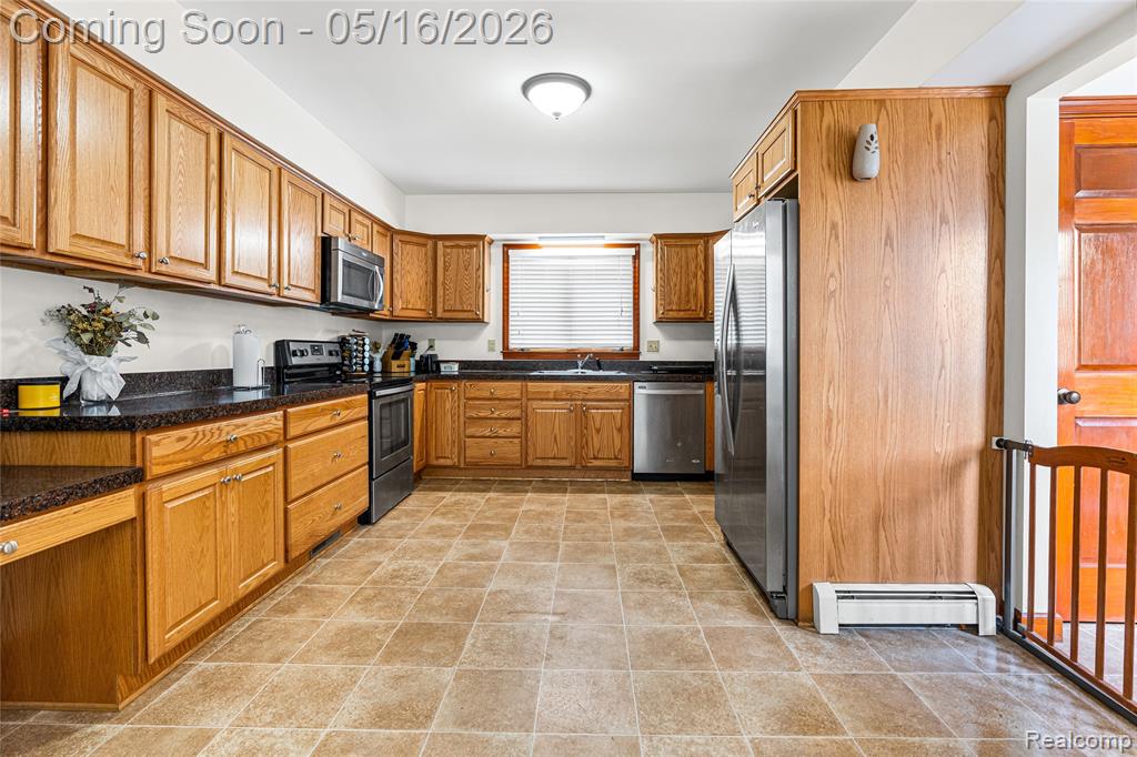 6383 Lapeer Road, Burton, MI 48509 — Photo 9